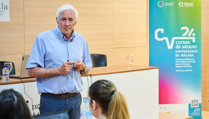 Conferencia de Luis Beato Fernández “¿Qué hacer cuando las pacientes se quedan atrapadas en un TCA? Prevención terciaria”