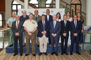Foto de autoridades del curso 