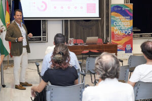 Ponencia de Jesús Molina Gómez, director del curso sobre finanzas tecnológicas