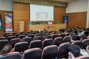 Ponencia de Rodrigo Román 