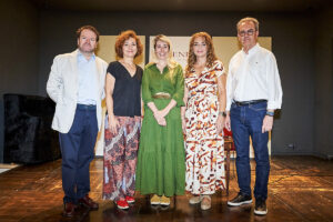 Foto de familia de la master class de Marilú Gutiérrez 