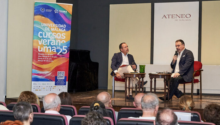 Master class de Carlos Álvarez (sindicalista, director artístico de la Ópera Estudio de Málaga y miembro de asociaciones cívicas)
