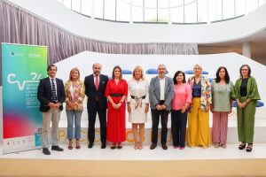 Foto de familia de la presentación de los Cursos de Verano de la UMA 2024 en Marbella