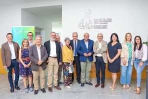 Foto de familia de la presentación de los Cursos de Verano de la UMA 2024 en Vélez-Málaga